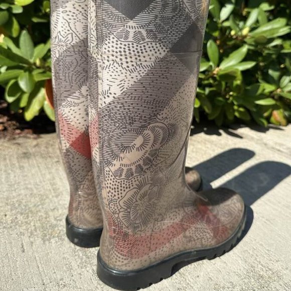Burberry Paisley Flower Nova Check Rain Boot - Size 37 - Picture 4 of 9